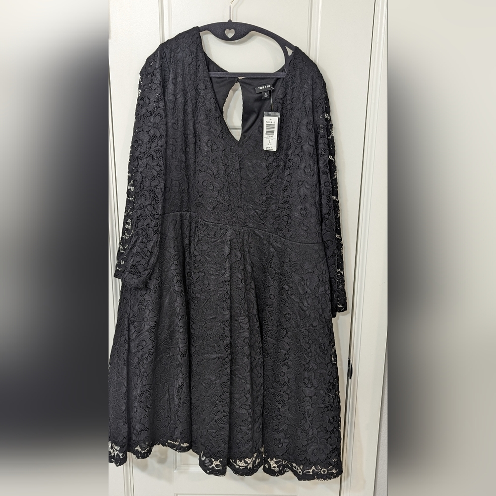 NWT Torrid lace dress